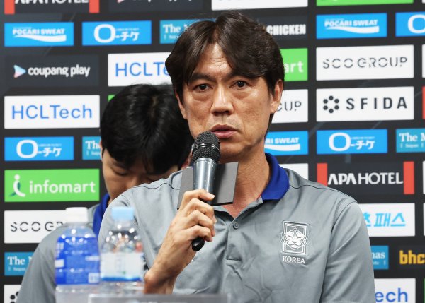 洪明甫：所有数据我们都绝对优势 日本除得分  外并未造成实质威胁