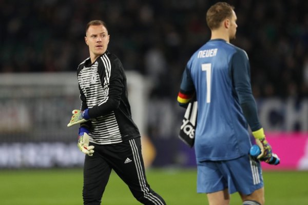 世体: 特狮背伤考虑手术可能缺阵4个月, FIFA可能赔巴萨246.5万欧