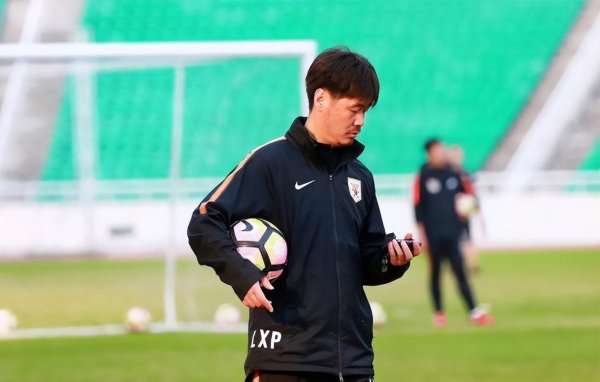 海牛队双喜临门! 本轮赢球后官宣新赞助商到位, 让球迷乐开花