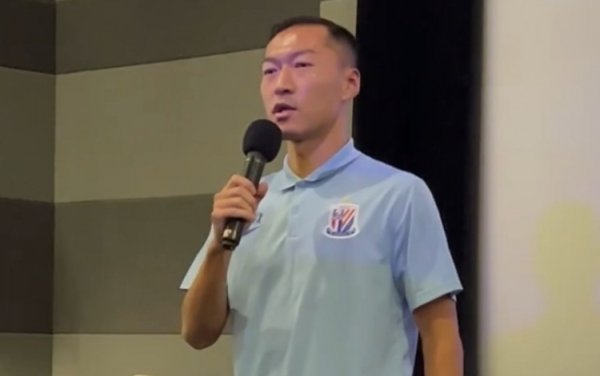 吴曦：希望全队所有的球员展示出担当，最后7场赛事  我们一起战斗