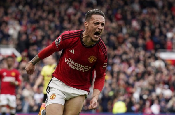 太阳报：曼联队友质疑安东尼的能力，甚至他对食堂工作人员的态度