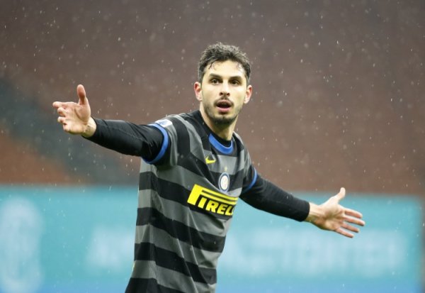 拉诺基亚：阿莱格里的策略  烙印已能看到，莫德里奇和拉比奥特互补