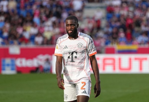 罗马诺:多家球队想签于帕梅卡诺,拜仁仍争取与球员经纪人达协议 罗马诺:多家球队想签于帕梅卡诺,拜仁仍争取与球员经纪人达协议