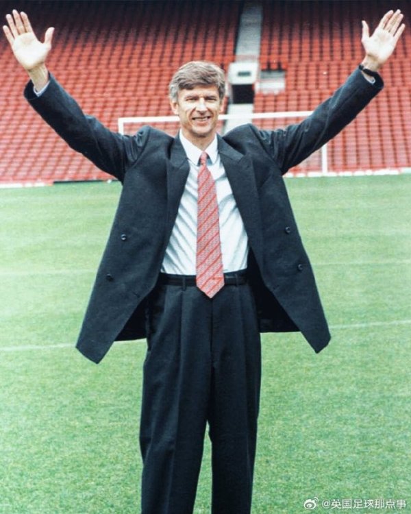 那年今日丨29年前的今天，阿尔塞纳·温格执教阿森纳❤️🤍