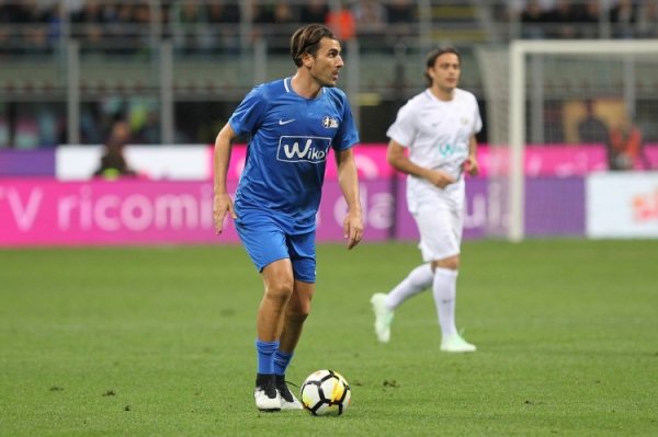 文托拉:大罗是我兄弟,他说他在巴西的地位就像教皇在罗马一样 文托拉:大罗是我兄弟,他说他在巴西的地位就像教皇在罗马一样