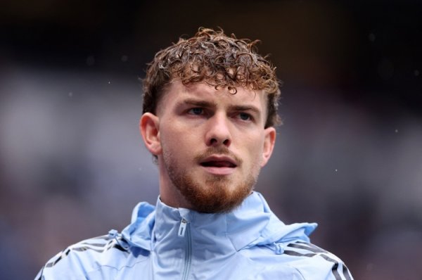 落选!英媒:埃利奥特连续4场缺席,再踢5场需3500万镑强制买断 落选!英媒:埃利奥特连续4场缺席,再踢5场需3500万镑强制买断