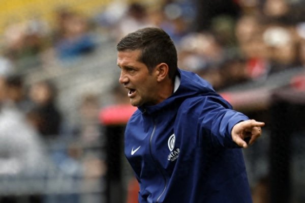 枯坐板凳! 米体: 恩里克每分钟出场要花600万 国米真需要新援吗? 枯坐板凳! 米体: 恩里克每分钟出场要花600万 国米真需要新援吗?