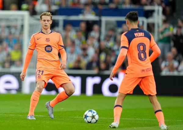 每体: 佩德里与德容, 巴塞罗那独一无二的中场球员双核 每体: 佩德里与德容, 巴塞罗那独一无二的中场球员双核