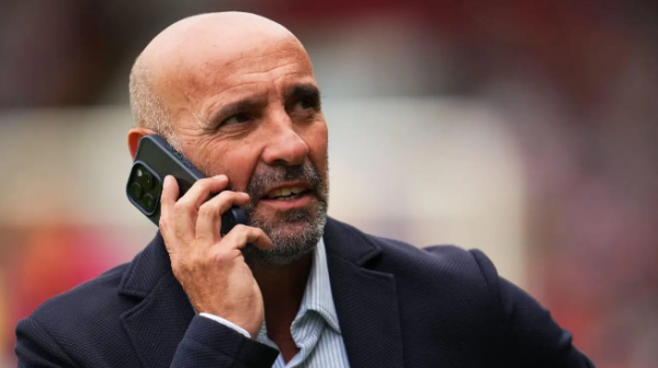 蒙奇逃离阿斯顿维拉，埃梅里再次陷入困境