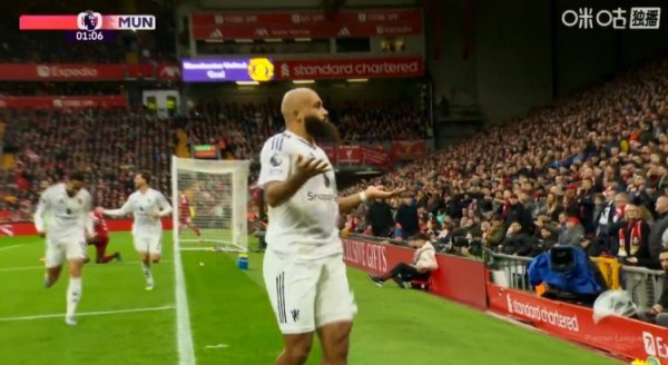 二十多年来罕见!曼联vs利物浦半场两队已经三次击中门框 二十多年来罕见!曼联vs利物浦半场两队已经三次击中门框