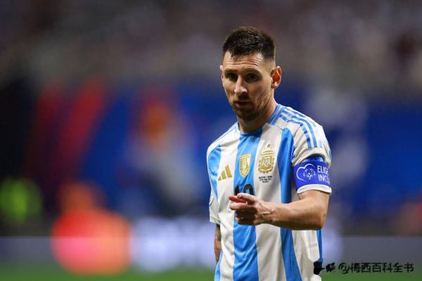 C罗球迷K77: 梅西主动跟我握手! 真的太疯狂了!