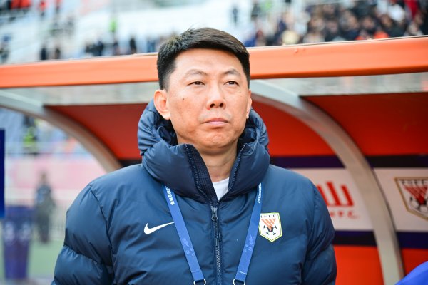 泰山助教:球队所有人都希望瓦科留队,球员转会很正常,祝福瓦科 泰山助教:球队所有人都希望瓦科留队,球员转会很正常,祝福瓦科