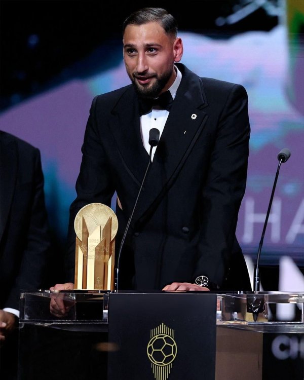 多纳鲁马: 我为这份荣誉感到很自豪;祝贺登贝莱获得金球奖