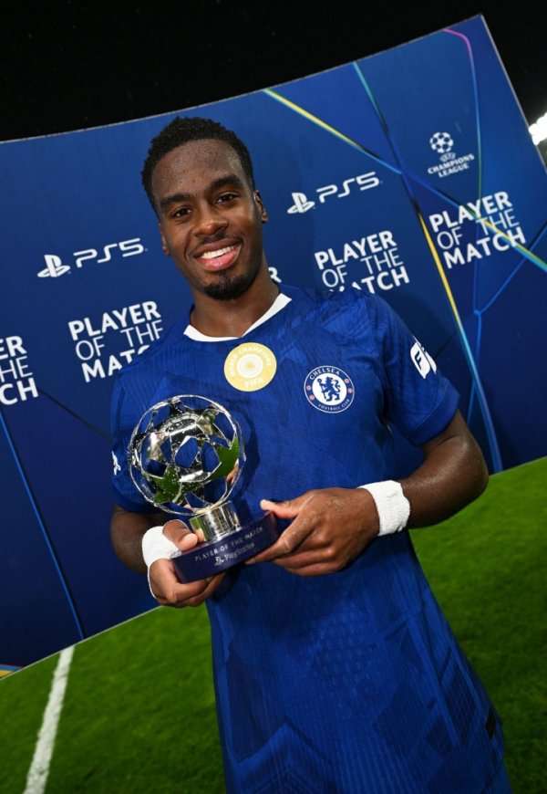 止步零零发！吉滕斯欧冠助功  获最有价值球员，5600万加盟踢9场首次加入  得分