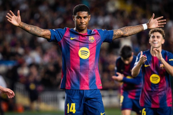 世体预测巴萨vs布鲁日杆位：库巴西阿劳霍搭档中卫 拉什福德在列