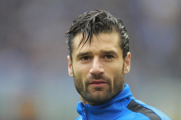 官方：坎德雷瓦担任意大利U15队助理指导教练员，他在今年3月已宣布退役