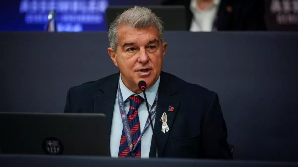 每体：巴萨大会预计10月19日举行；俱乐部希望18日回归诺坎普