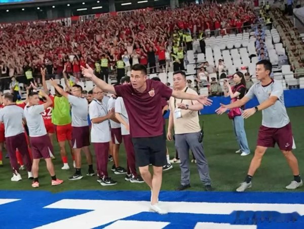 德比战, 申花不敌海港爆冷输球, 恐将再次错失职业联赛 第一名 德比战, 申花不敌海港爆冷输球, 恐将再次错失职业联赛 第一名