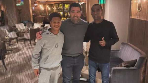 每体：巴萨为未来布局，德科与16岁天才球员贝利尼奥会面