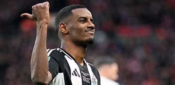 记者：只有利物浦直接告知不可能转会，伊萨克才会回纽卡或续约