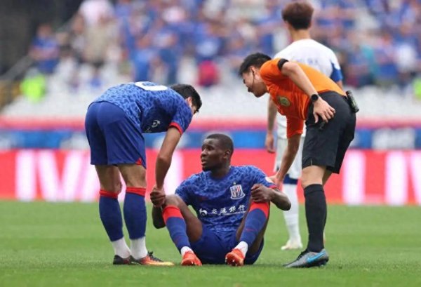 上海申花夺魁 悬了, 众多主力负伤 , 斯卢茨基能否率队绝境逆袭? 上海申花夺魁 悬了, 众多主力负伤 , 斯卢茨基能否率队绝境逆袭?