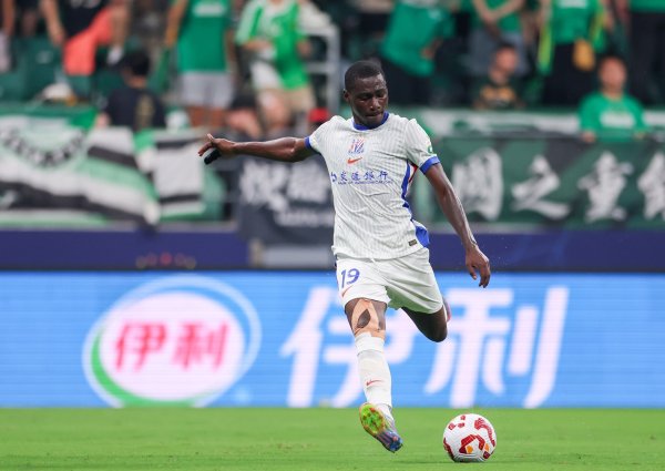 阿苏埃: 球队赢球比自己得分 更重要, 已适应中超但身体素质 未到最好 阿苏埃: 球队赢球比自己得分 更重要, 已适应中超但身体素质 未到最好