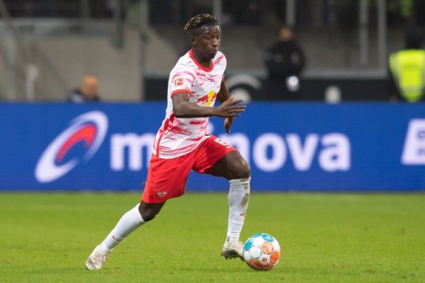 意媒: 莱比锡中场球员海达拉被推荐给尤文, 正在评估&合同明夏到期