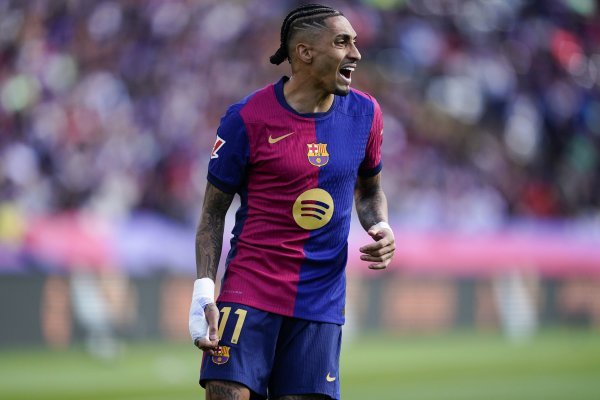 世体:巴萨担忧左路防卫 问题,拉菲尼亚伤缺对球队影响大 世体:巴萨担忧左路防卫 问题,拉菲尼亚伤缺对球队影响大