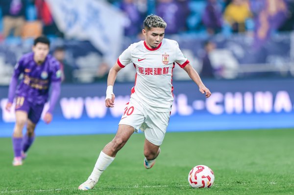 阿图什杯:艾菲尔丁担任喀什库克兰队主指导教练员,阿不都海米提任领队 阿图什杯:艾菲尔丁担任喀什库克兰队主指导教练员,阿不都海米提任领队